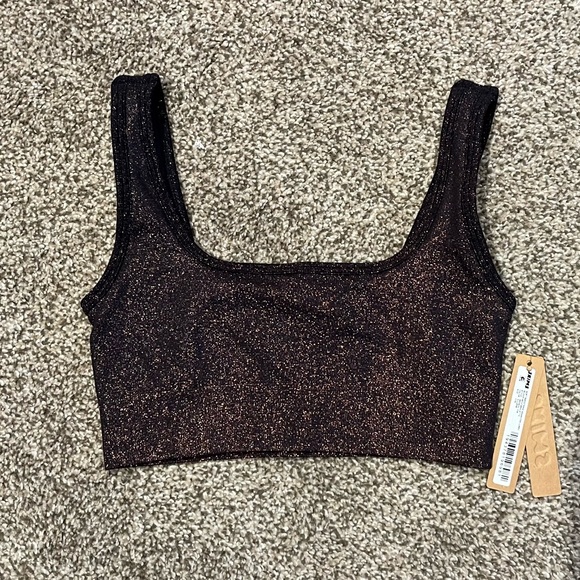 SKIMS SOFT SMOOTHING SHINE SCOOP
NECK BRALETTE Eclipse XS- NWT** discontinued - Picture 4 of 5